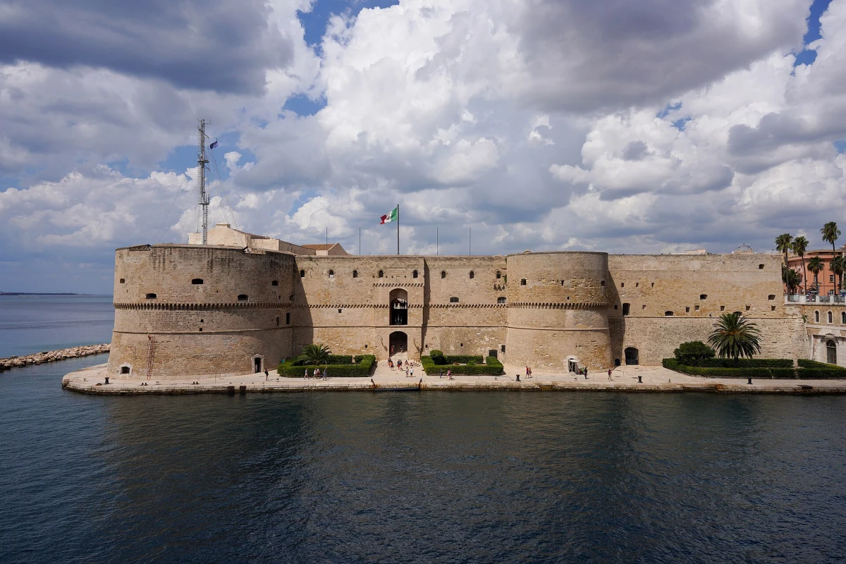 Castello Aragonese di Taranto (Castel Sant'Angelo)